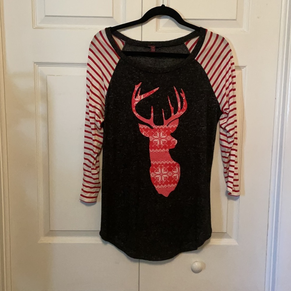 Silvergate Holiday Reindeer Top